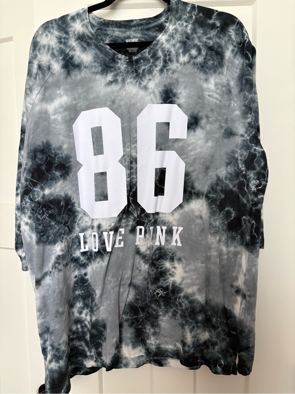 PINK Victoria's Secret Black & White Tie-Dye '86' 3/4 Sleeve Top Size XXL